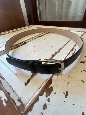 Jos. A. Bank Men's Black  Genuine Leather Belt Size 42 Silver Buckle